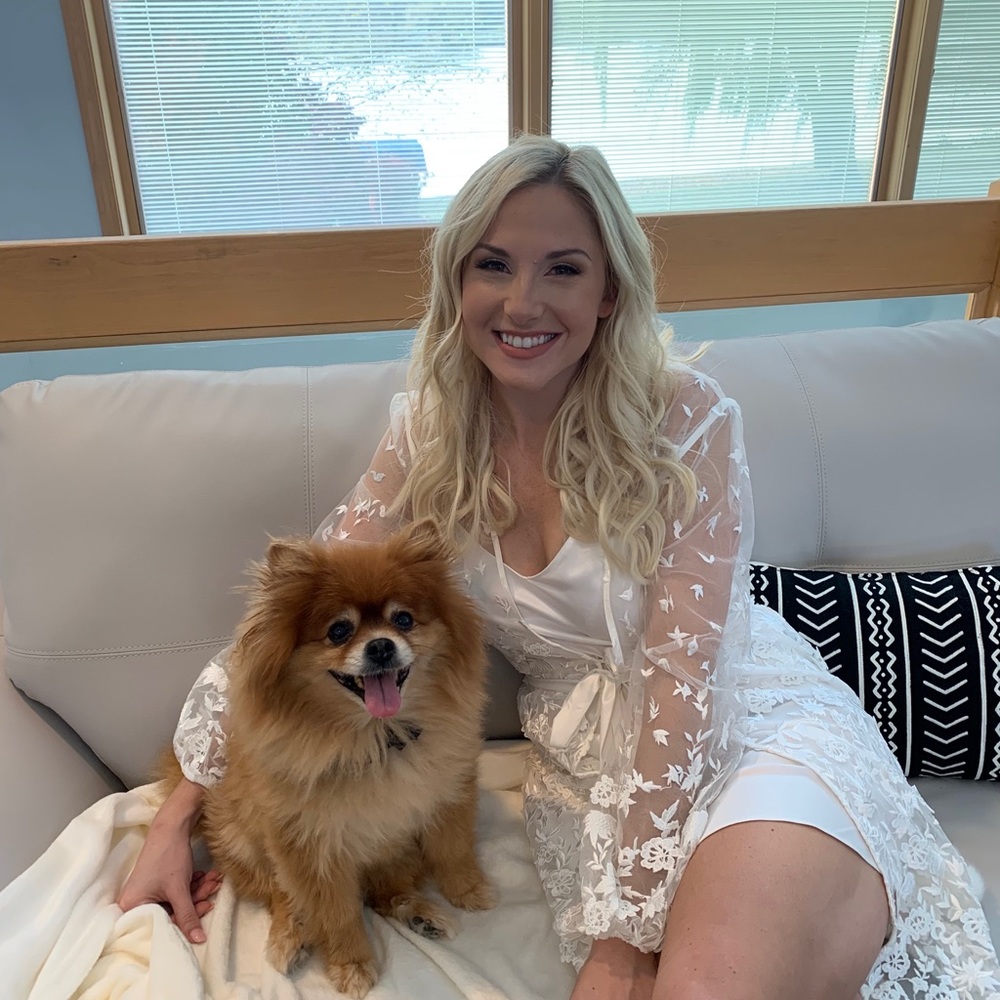 Meet your Posher, Danielle